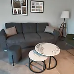 Leaf With Private Parking Apartment Volos
