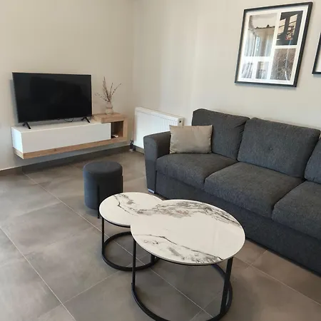 Leaf With Private Parking