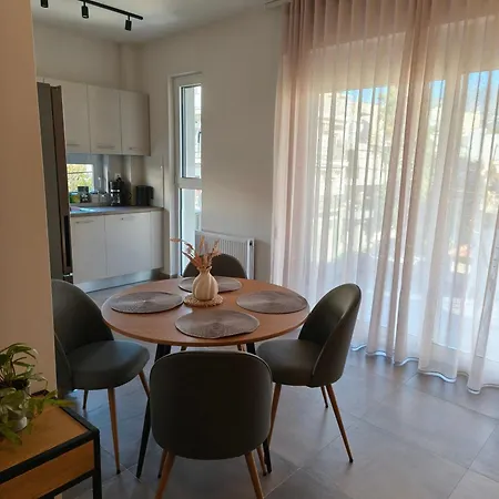 Leaf With Private Parking Διαμέρισμα *