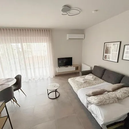 Διαμέρισμα Leaf With Private Parking Βόλος