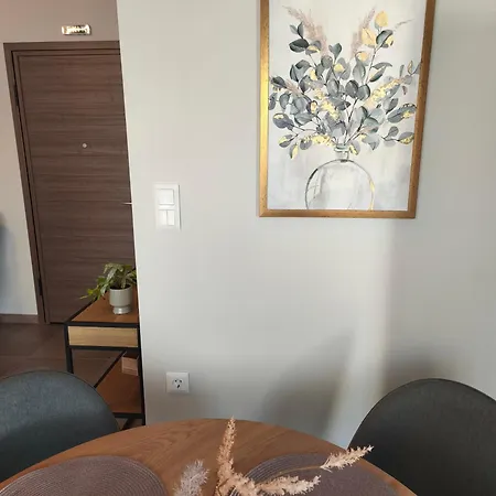 Leaf With Private Parking