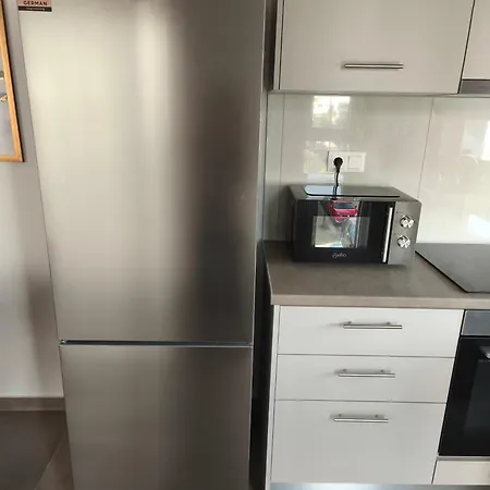 Leaf With Private Parking * Βόλος