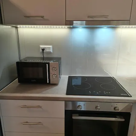 Leaf With Private Parking