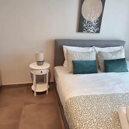 Apartamento Leaf With Private Parking *