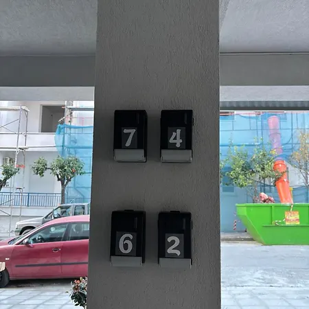 Leaf With Private Parking Apartamento