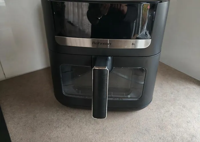 Leaf With Private Parking Apartment