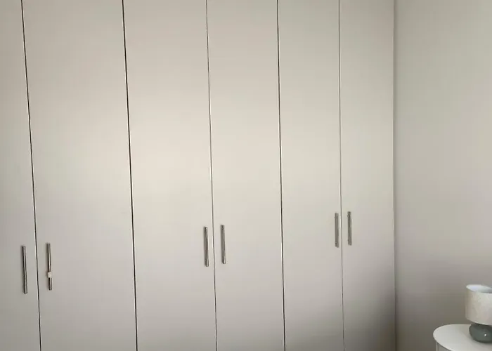 Leaf With Private Parking Apartment Volos