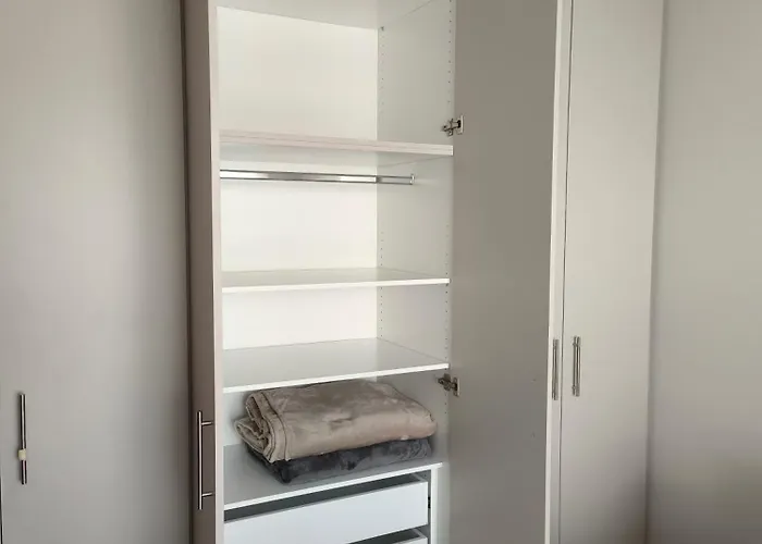 Apartment Leaf With Private Parking