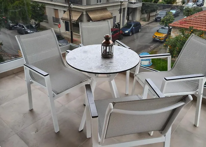 Leaf With Private Parking Apartment *