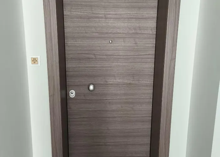 Leaf With Private Parking Apartment *